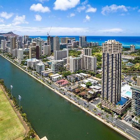 Апартаменти Hawaiian Monarch Penthouse 401 By Hawaii Ocean Club Гонолулу Екстер'єр фото