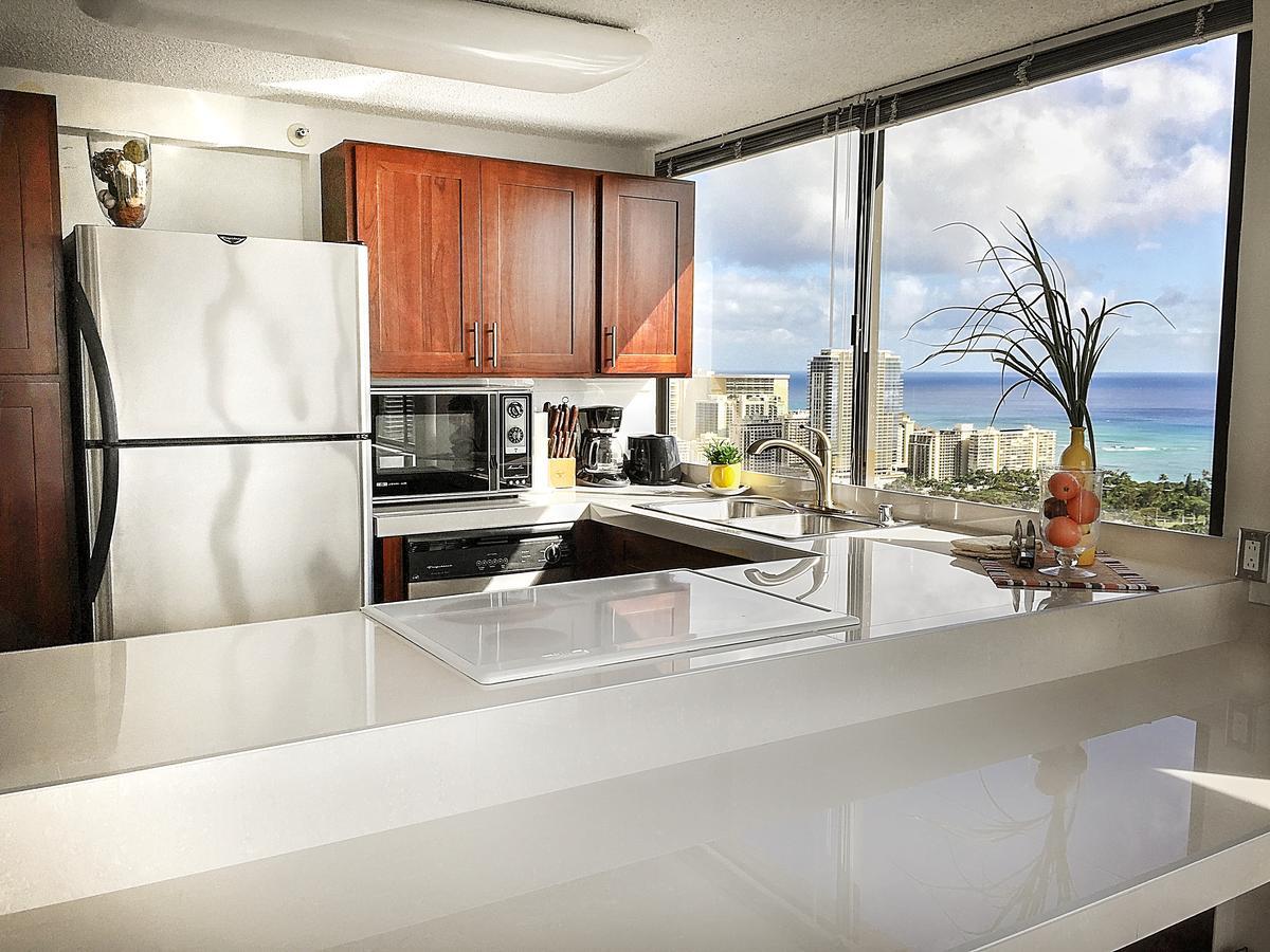 Апартаменти Hawaiian Monarch Penthouse 401 By Hawaii Ocean Club Гонолулу Екстер'єр фото