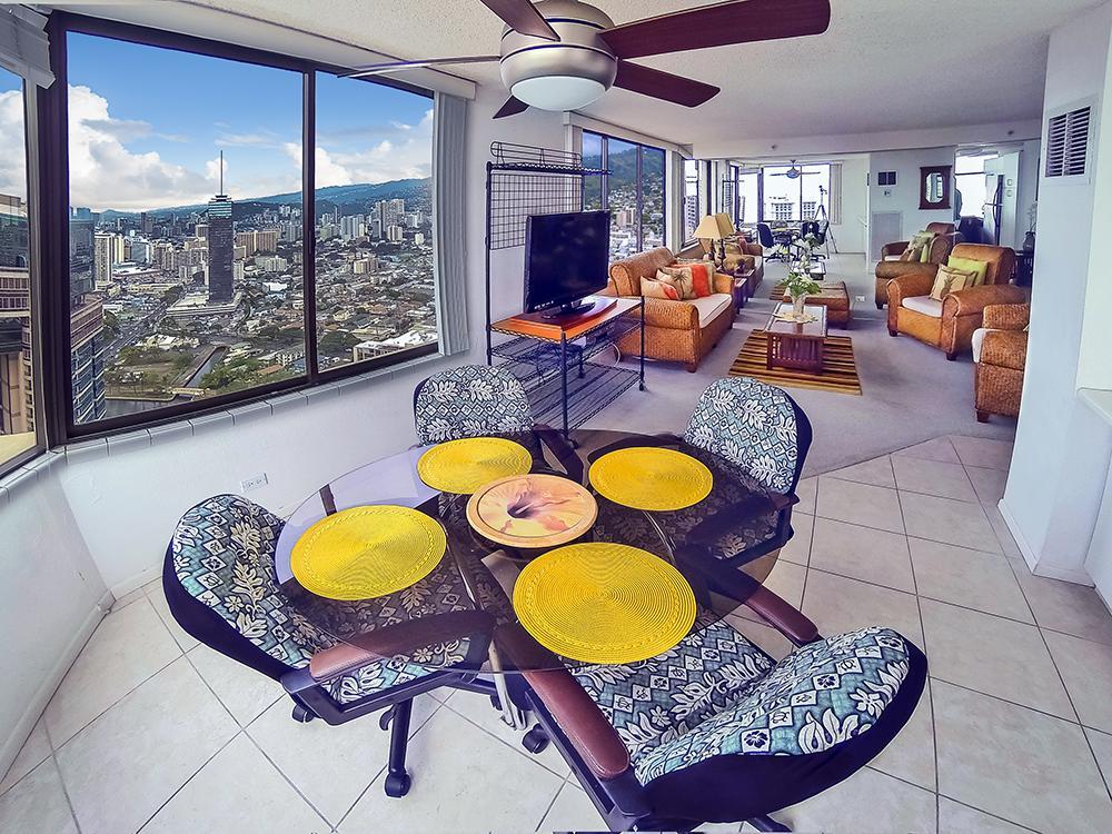 Апартаменти Hawaiian Monarch Penthouse 401 By Hawaii Ocean Club Гонолулу Екстер'єр фото